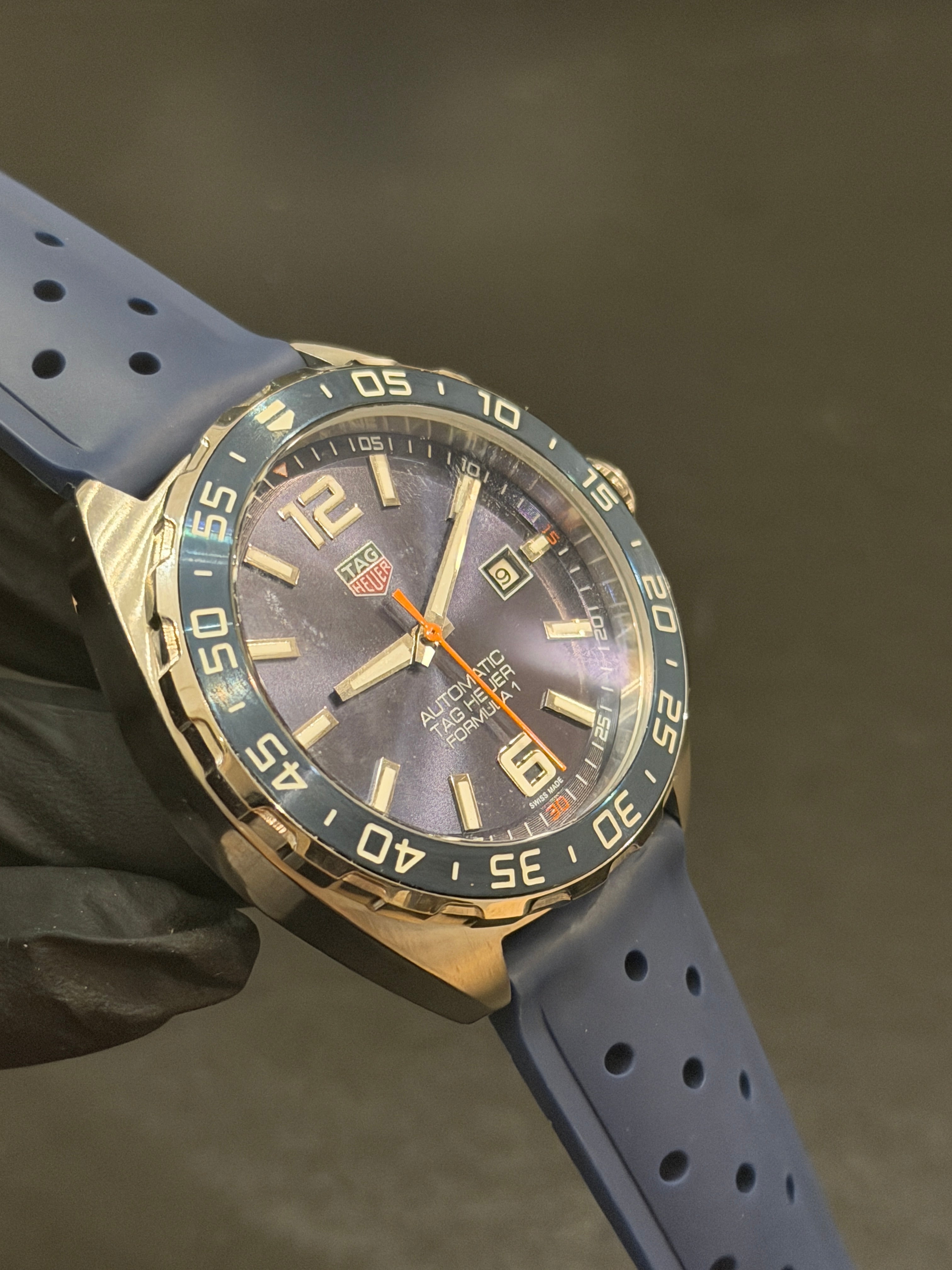 Tag Heuer Formula 1 Azul Borracha 43mm - Automático - Vidro Safira