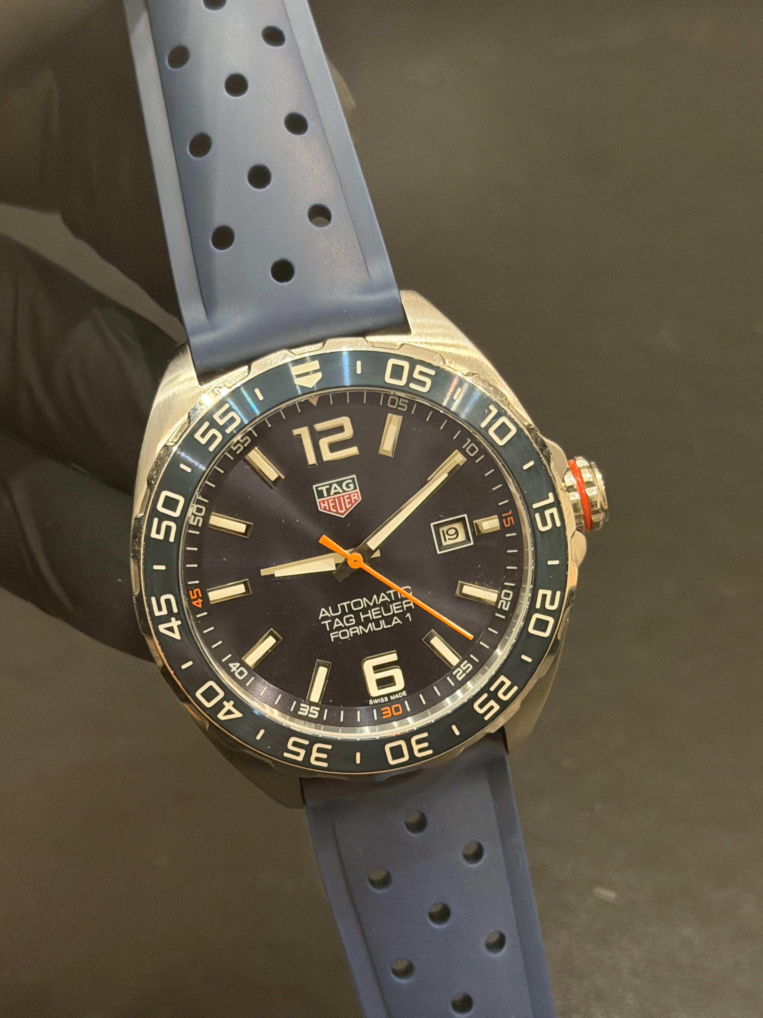 Tag Heuer Formula 1 Azul Borracha 43mm - Automático - Vidro Safira