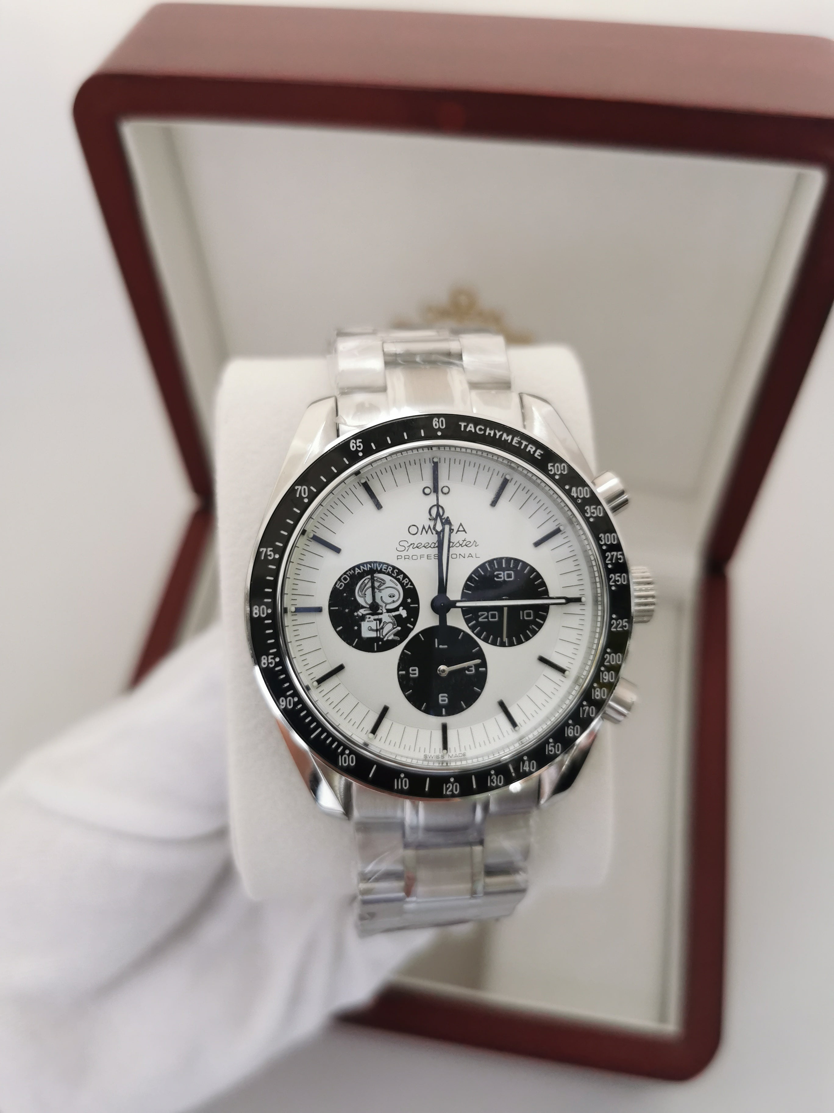 Omega Speedmaster Snoopy Premium AAA+ – 43mm | Edição Especial