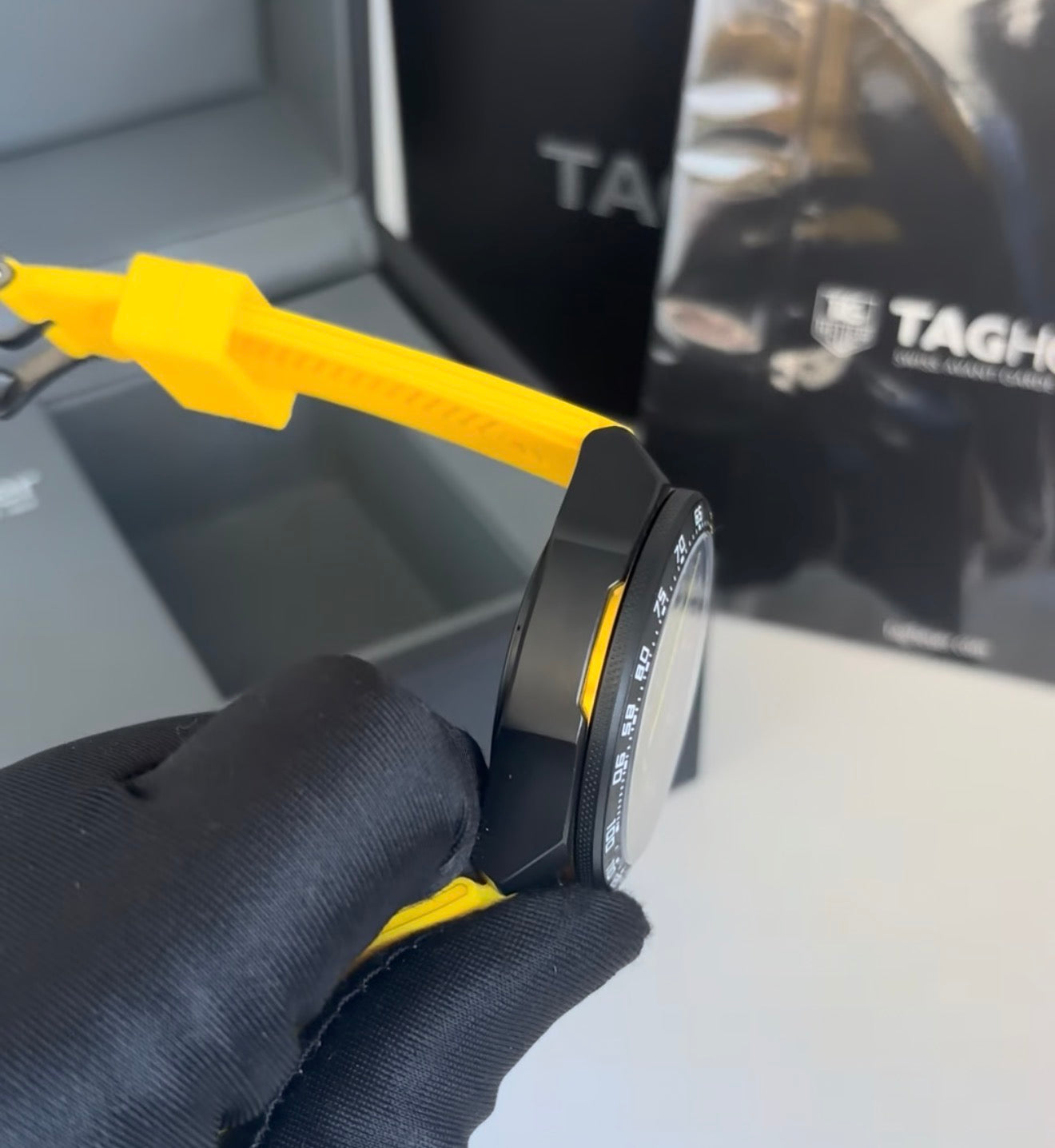 TAG Heuer Formula 1 Senna – Chronograph – Quartzo – DLC Preto – Pulseira Borracha Amarela – 43mm | Premium AAA+