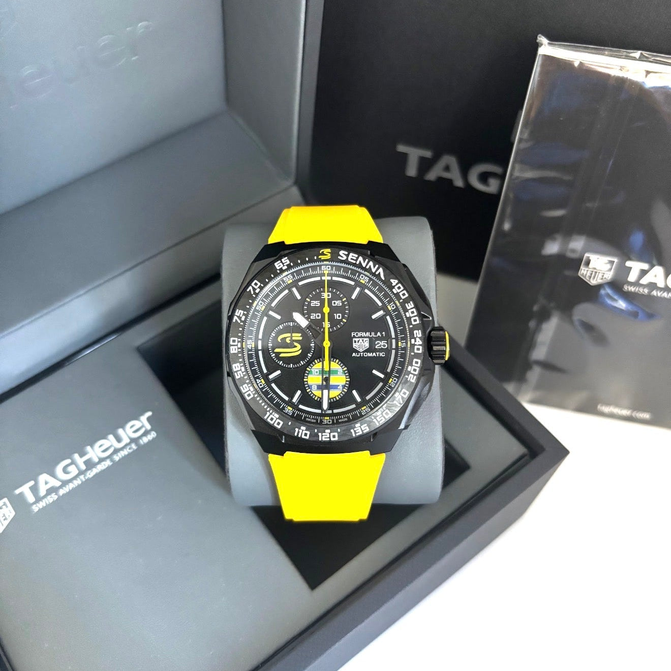 TAG Heuer Formula 1 Senna – Chronograph – Quartzo – DLC Preto – Pulseira Borracha Amarela – 43mm | Premium AAA+