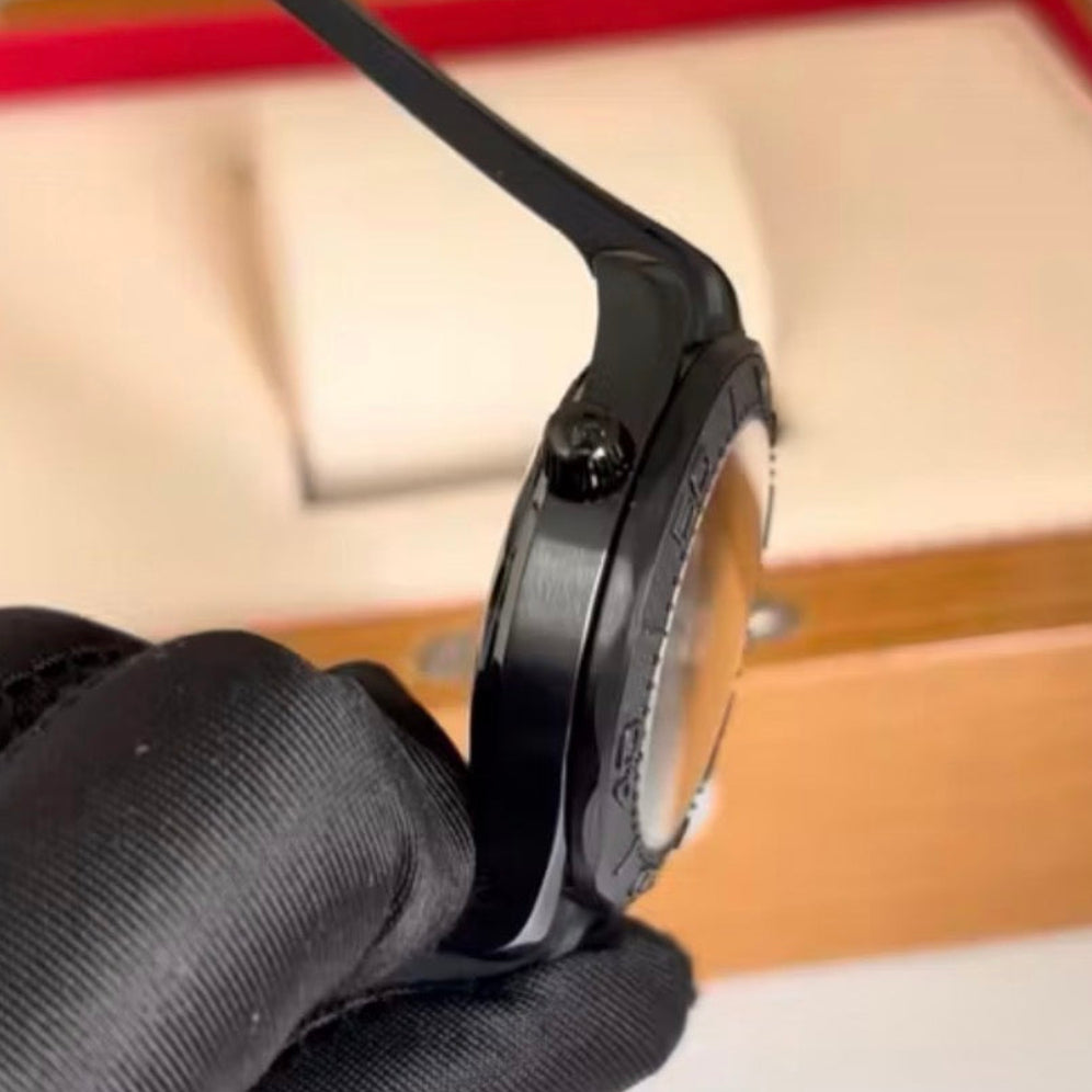 OMEGA - Relogio Masculino - Speedmaster All Black - 42mm - Automático - Fundo Transparente