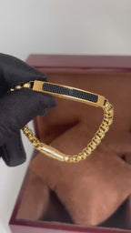 Pulseira Masculina Montblanc Premium – Aço Dourado com Detalhe Central Texturizado